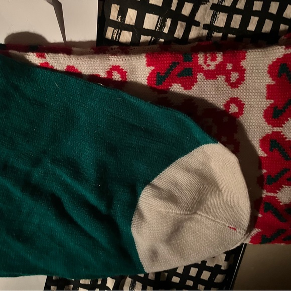 EC 2 vintage Christmas stockings 34” x 9” w Red bears, green red white - Picture 7 of 10